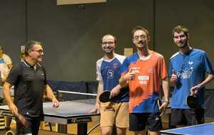 Podium du tournoi 1 : Lucas, Mathias et Quentin ainsi que Bernard impressionné par tant de talents !